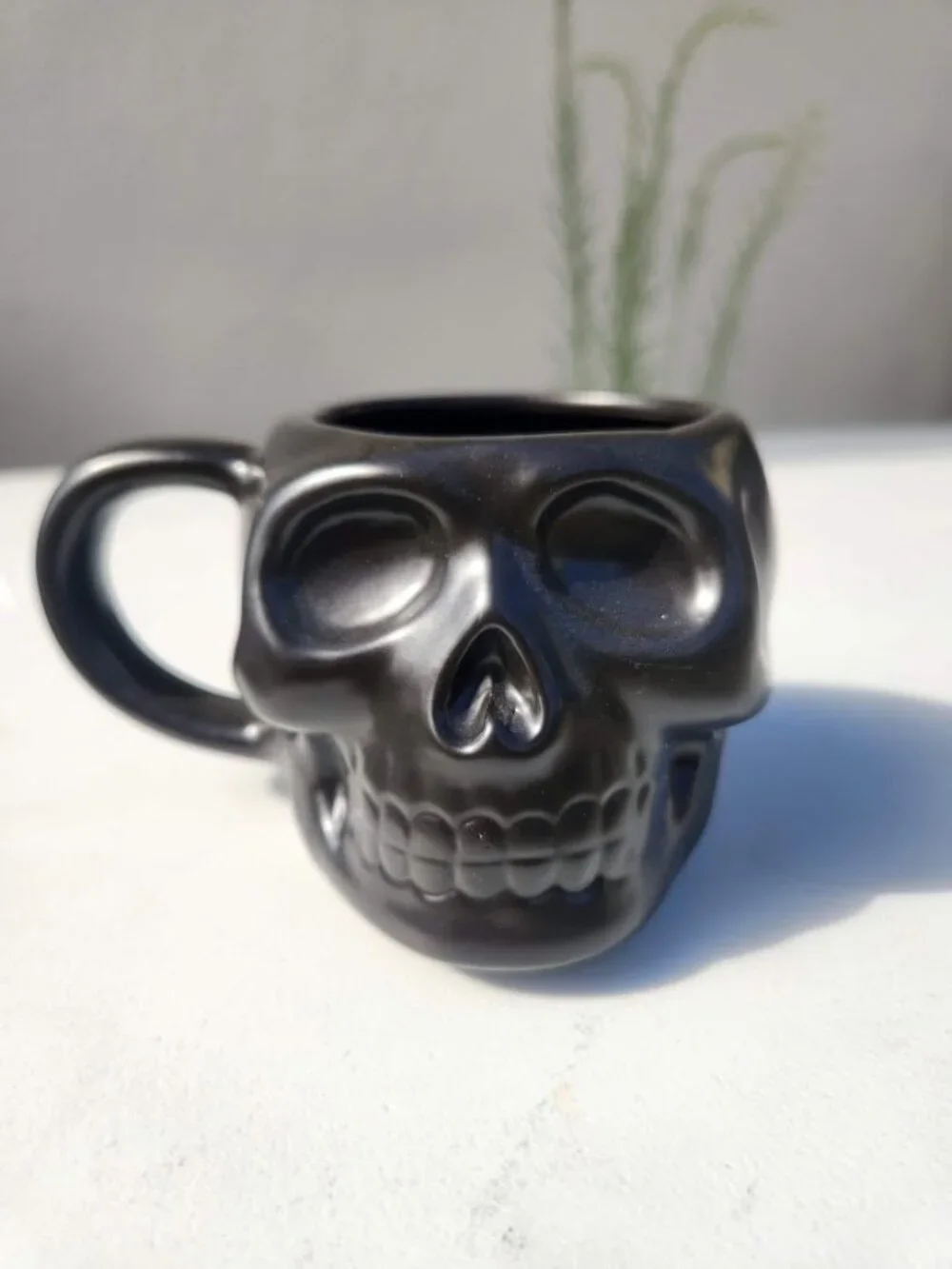 NEW Skull Coffee Mug Dia De Los Muertos Skulls Halloween Stoneware Black Brown M